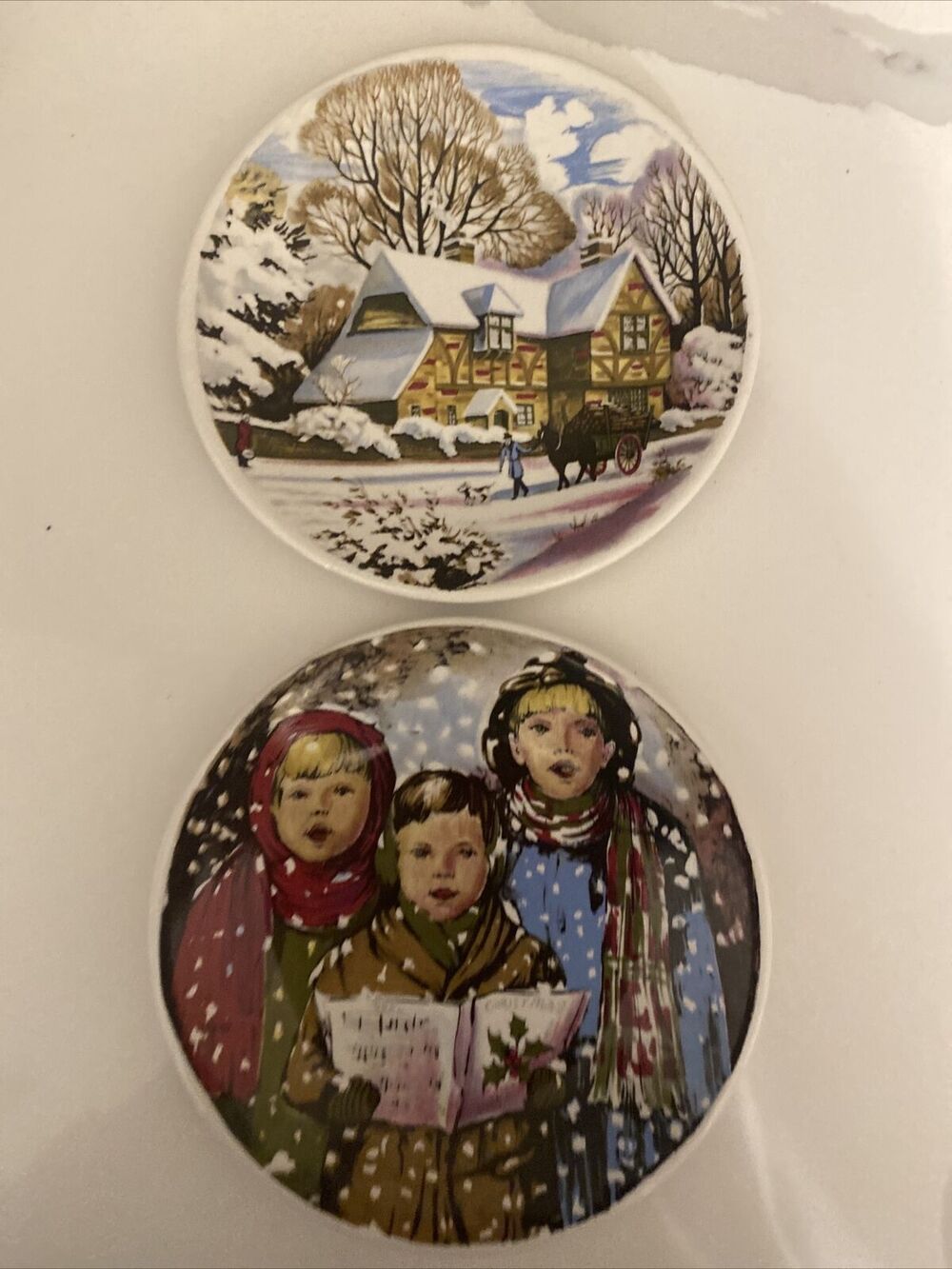 Set Of 2 English Ironstone Pottery Holiday Plates 7 Inches With Original Box